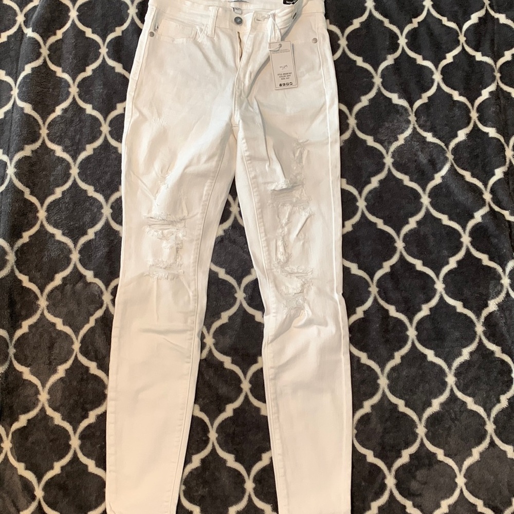 New Judy Blue white distressed jeans